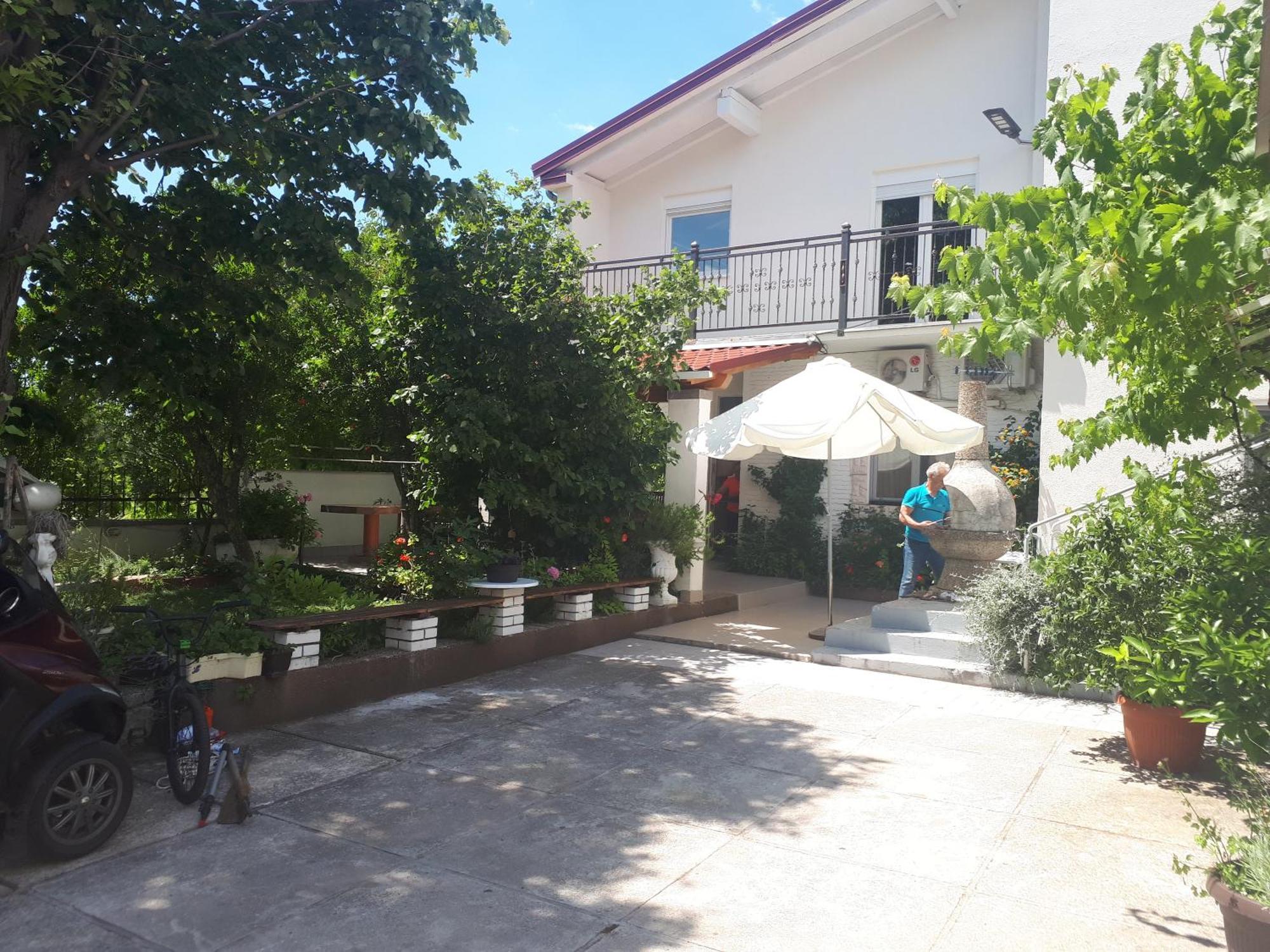 Apartmani Tinka Starigrad Paklenica Exterior foto